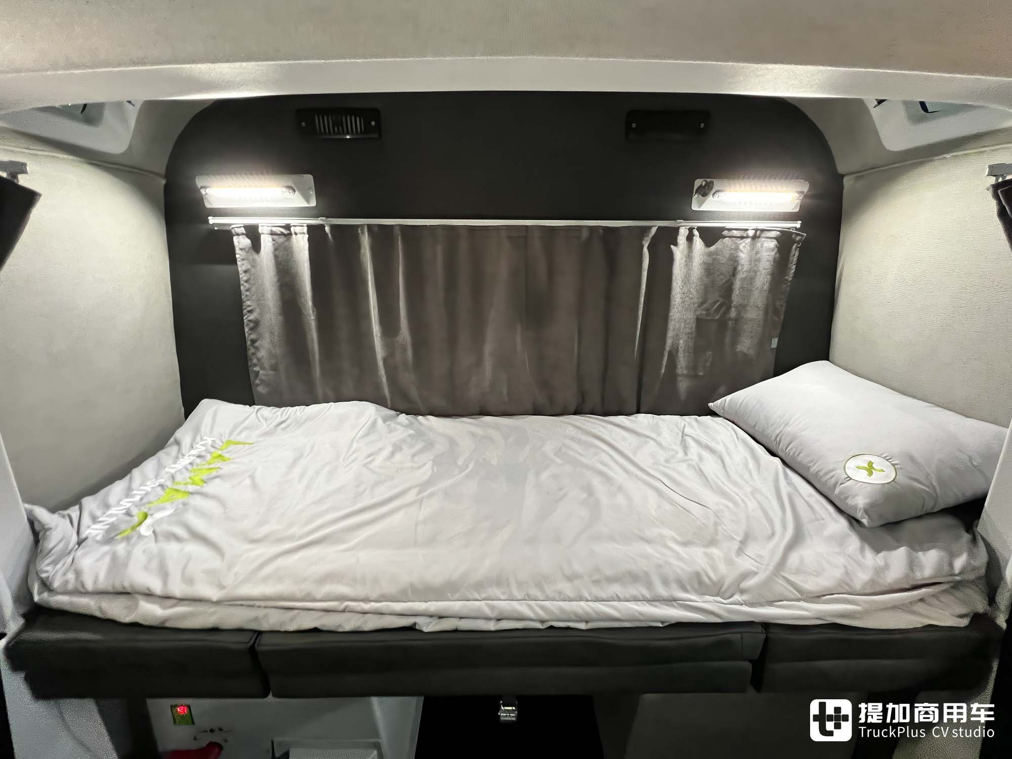 轻客也配生活舱?带大卧铺还能做饭,带你看波兰特色的依维柯Daily车型 - 第13张 - 提加商用车网 轻客也配生活舱?带大卧铺还能做饭,带你看波兰特色的依维柯Daily车型 - 第13张