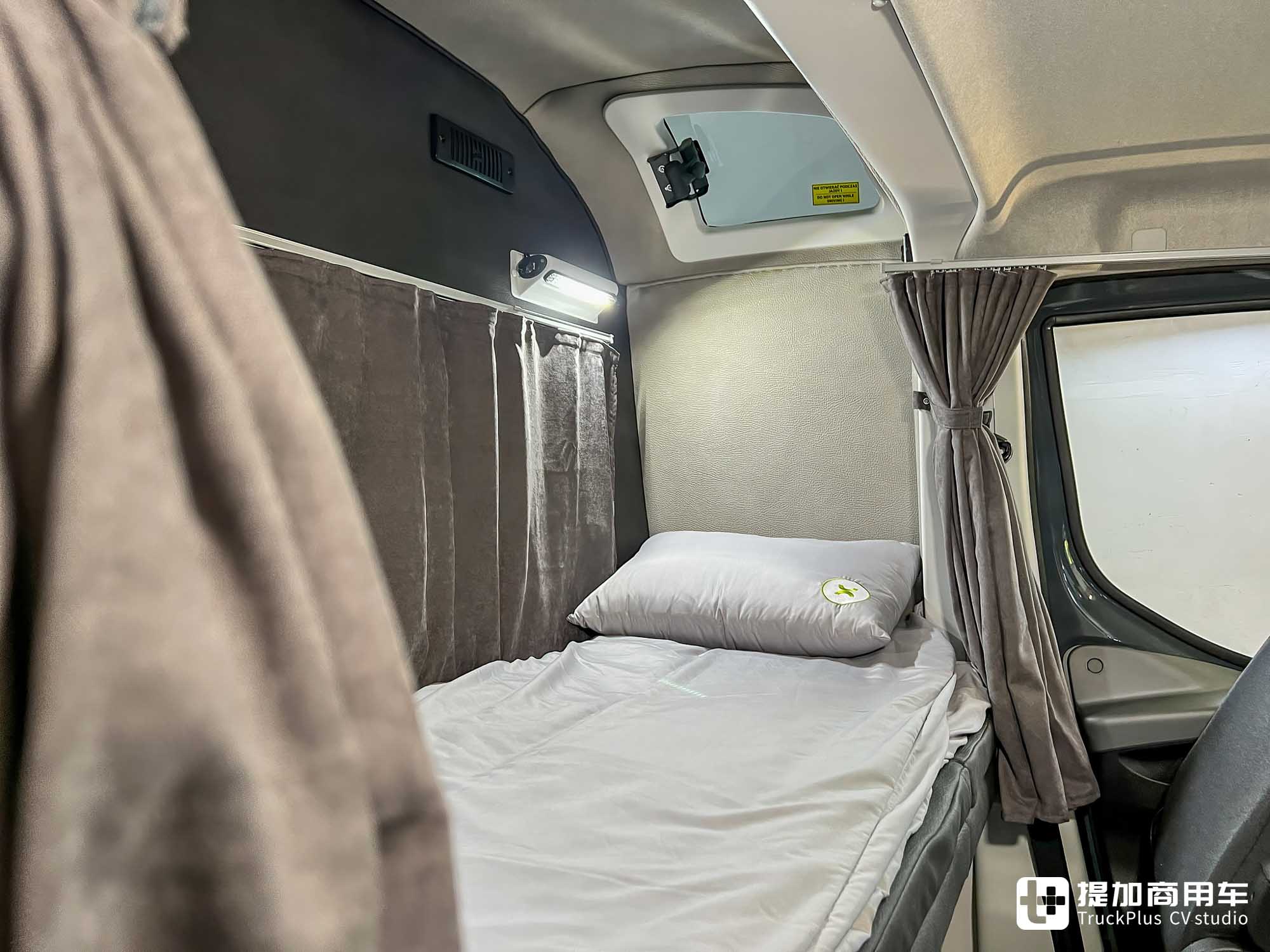 轻客也配生活舱?带大卧铺还能做饭,带你看波兰特色的依维柯Daily车型 - 第14张 - 提加商用车网 轻客也配生活舱?带大卧铺还能做饭,带你看波兰特色的依维柯Daily车型 - 第14张