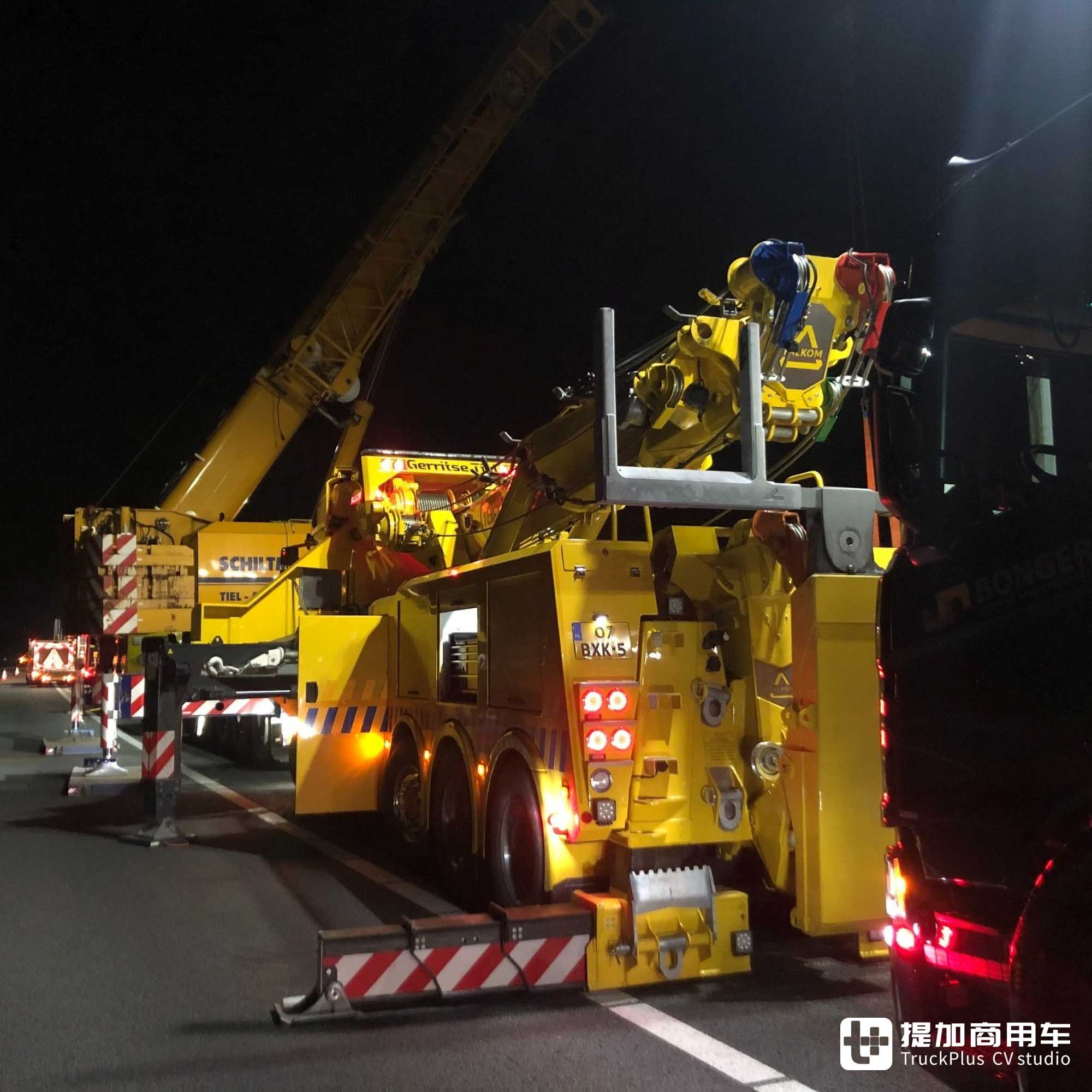 770匹V8发动机,五轴10x4带中提升桥,这台斯堪尼亚770 S清障车太暴力了 - 第21张 - 提加商用车网 770匹V8发动机,五轴10x4带中提升桥,这台斯堪尼亚770 S清障车太暴力了 - 第21张