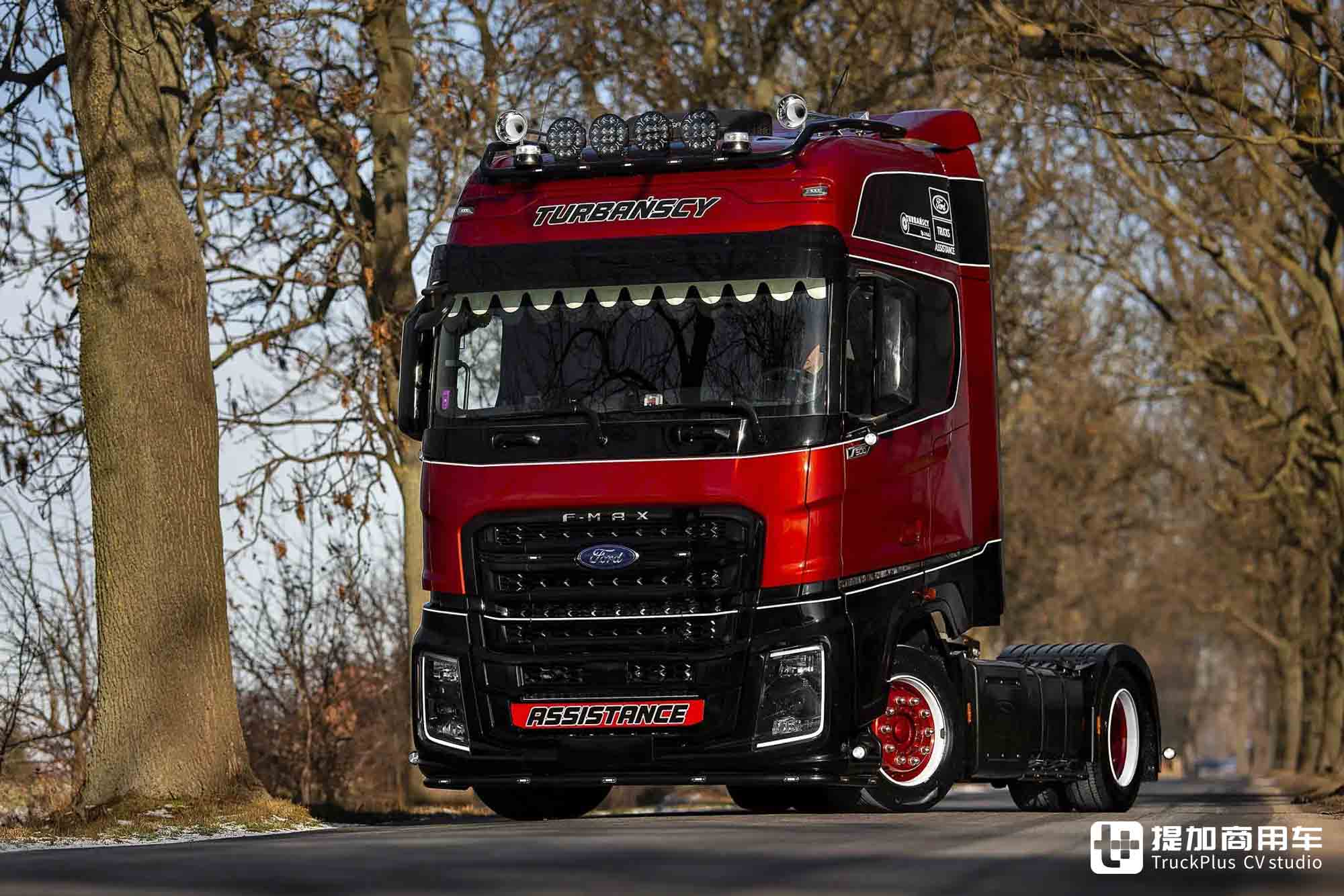 损毁后浴火重生,运动风内外爆改,这台福特F-MAX牵引车可真有故事 - 第5张 - 提加商用车网 损毁后浴火重生,运动风内外爆改,这台福特F-MAX牵引车可真有故事 - 第5张