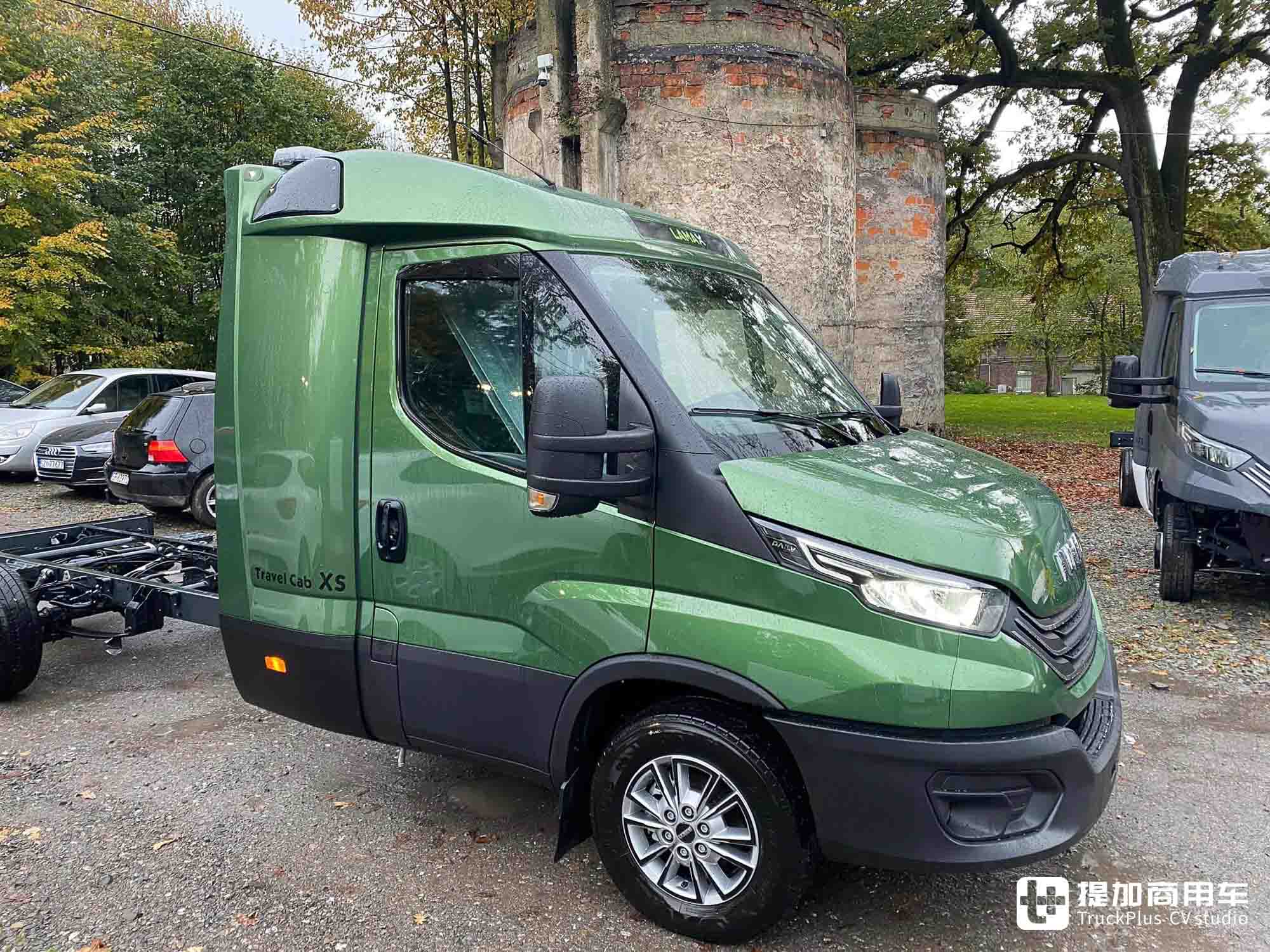 轻客也配生活舱?带大卧铺还能做饭,带你看波兰特色的依维柯Daily车型 - 第5张 - 提加商用车网 轻客也配生活舱?带大卧铺还能做饭,带你看波兰特色的依维柯Daily车型 - 第5张