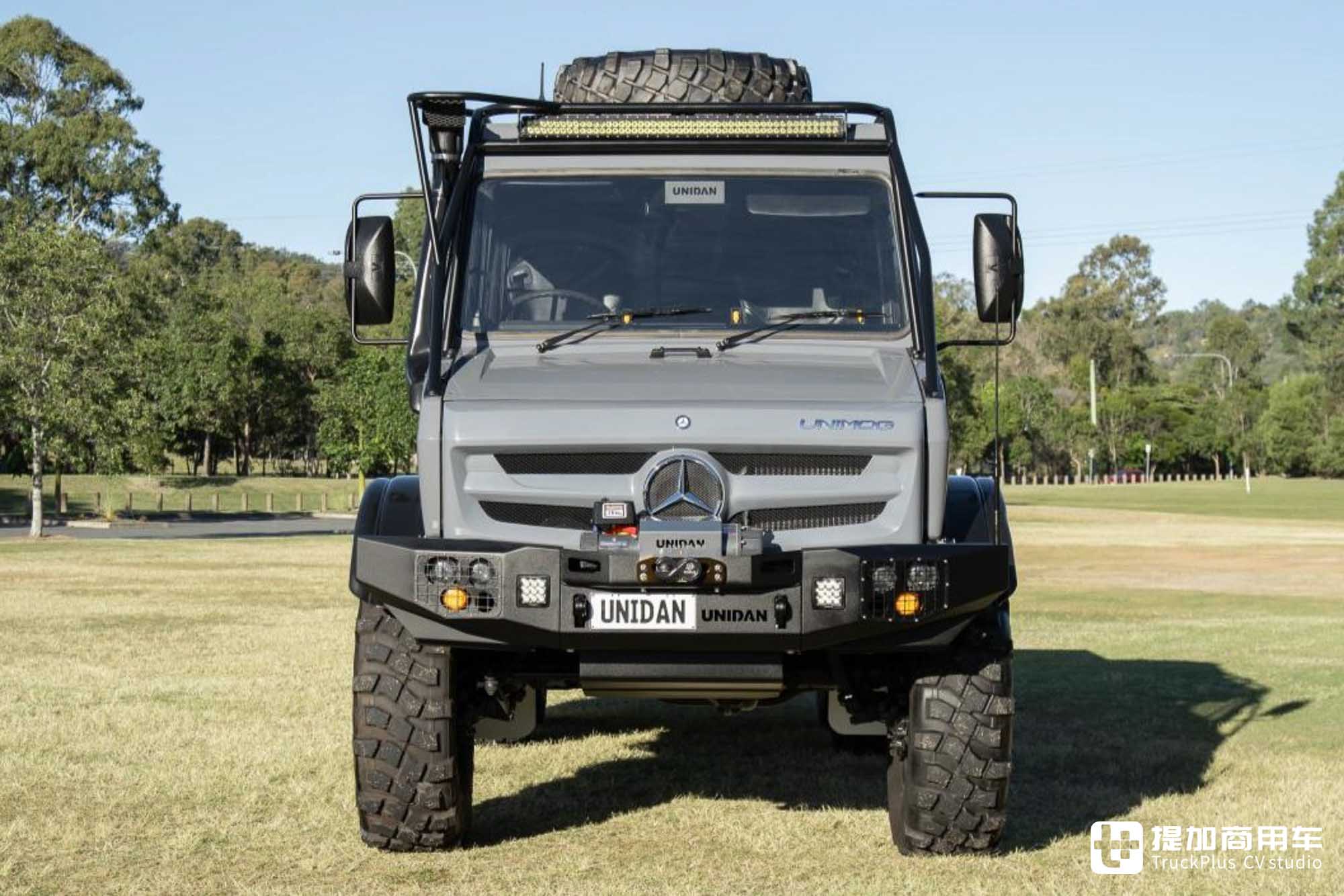 稀有的原厂6x6,爆改驾驶室+上装,乌尼莫克U 2450越野工作车实拍 - 第7张 - 提加商用车网 稀有的原厂6x6,爆改驾驶室+上装,乌尼莫克U 2450越野工作车实拍 - 第7张