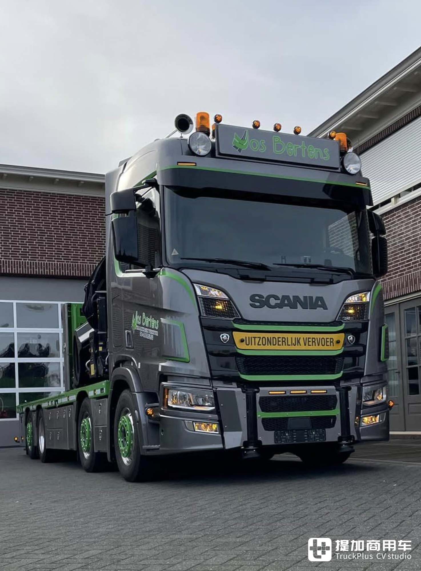 车长不超10米,四轴8x2驱动,这台斯堪尼亚R 500随车吊真是“赏心悦目” - 第8张 - 提加商用车网 车长不超10米,四轴8x2驱动,这台斯堪尼亚R 500随车吊真是“赏心悦目” - 第8张