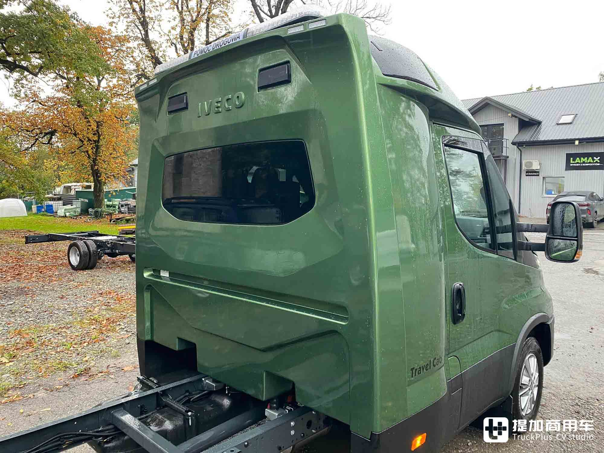 轻客也配生活舱?带大卧铺还能做饭,带你看波兰特色的依维柯Daily车型 - 第8张 - 提加商用车网 轻客也配生活舱?带大卧铺还能做饭,带你看波兰特色的依维柯Daily车型 - 第8张