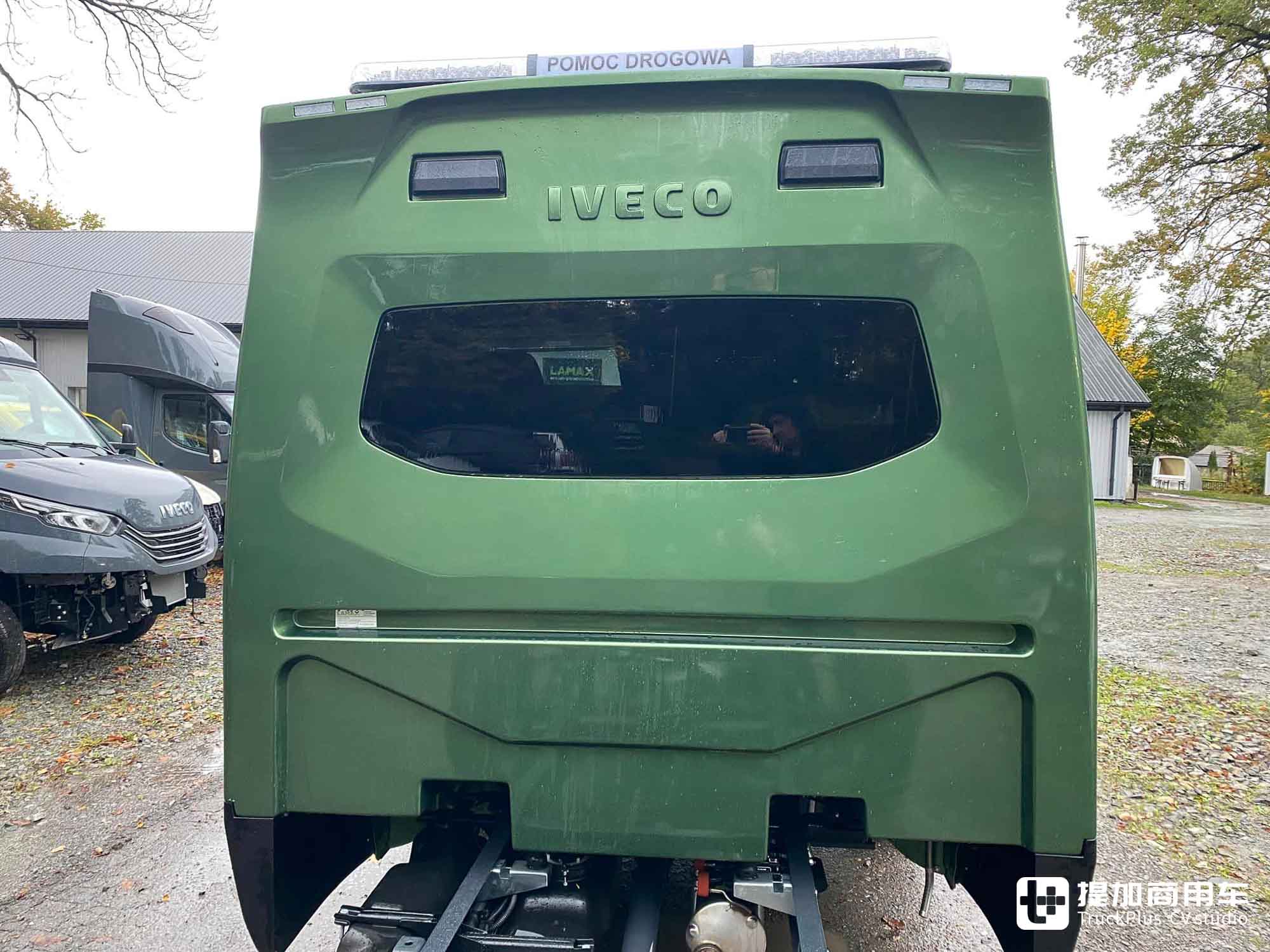 轻客也配生活舱?带大卧铺还能做饭,带你看波兰特色的依维柯Daily车型 - 第9张 - 提加商用车网 轻客也配生活舱?带大卧铺还能做饭,带你看波兰特色的依维柯Daily车型 - 第9张