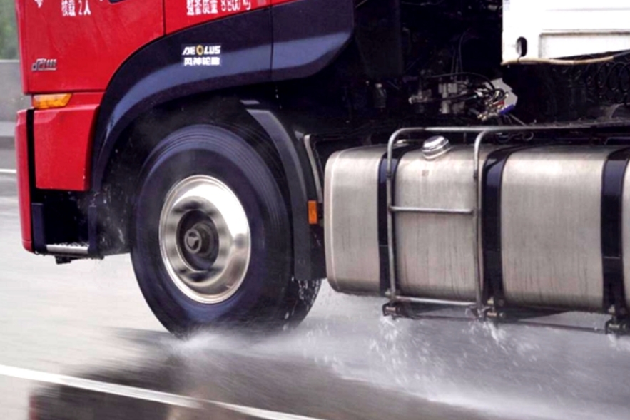 康迈FF/R系列轮端：引领商用车行业向智能化、轻量化迈进 - 第1张