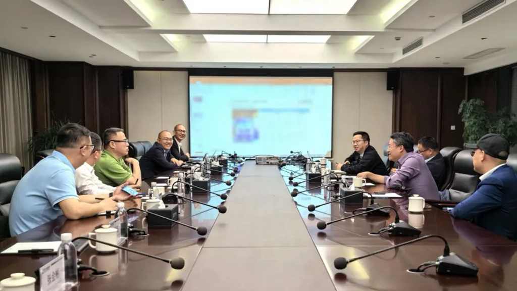 张小帆走访东风商用车战略合作伙伴 - 第1张