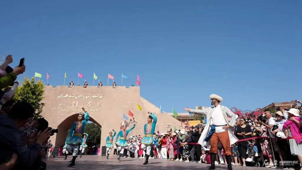 又100辆!宇通高端旅游客车再次批量交付新疆 - 第3张 - 提加商用车网 又100辆!宇通高端旅游客车再次批量交付新疆 - 第3张