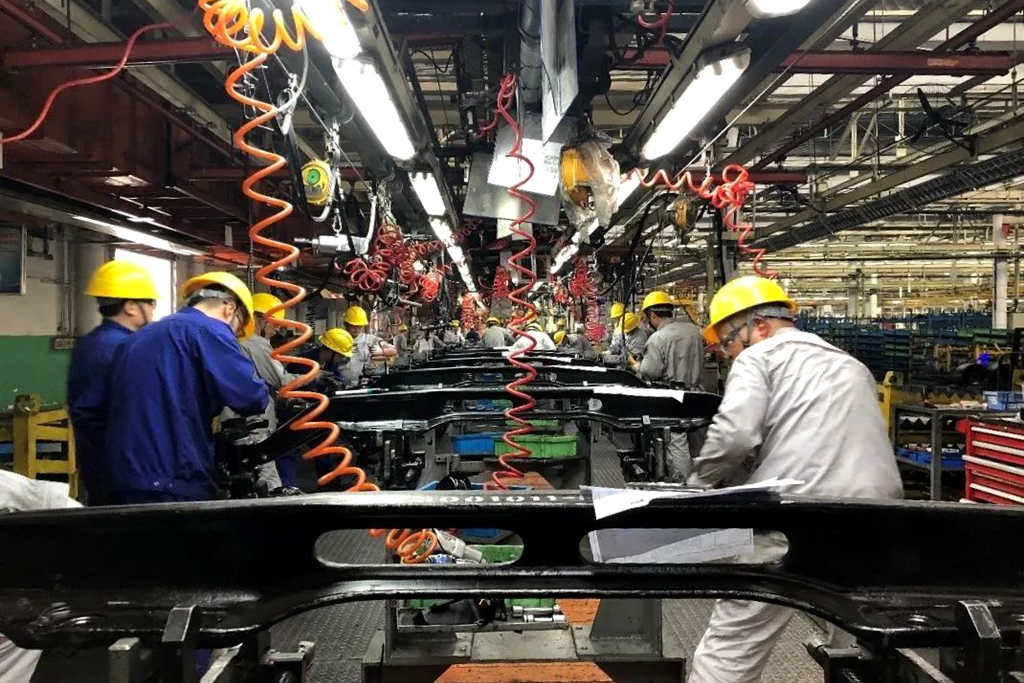 创新引领 持续领先——东风德纳镂空轻量化前桥开启批量交付 - 第1张 - 提加商用车网 创新引领 持续领先——东风德纳镂空轻量化前桥开启批量交付 - 第1张