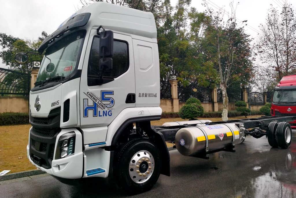 百公里气耗低至17kg,乘龙H5燃气绿通载货车让你赚更多 - 第1张 - 提加商用车网 百公里气耗低至17kg,乘龙H5燃气绿通载货车让你赚更多 - 第1张