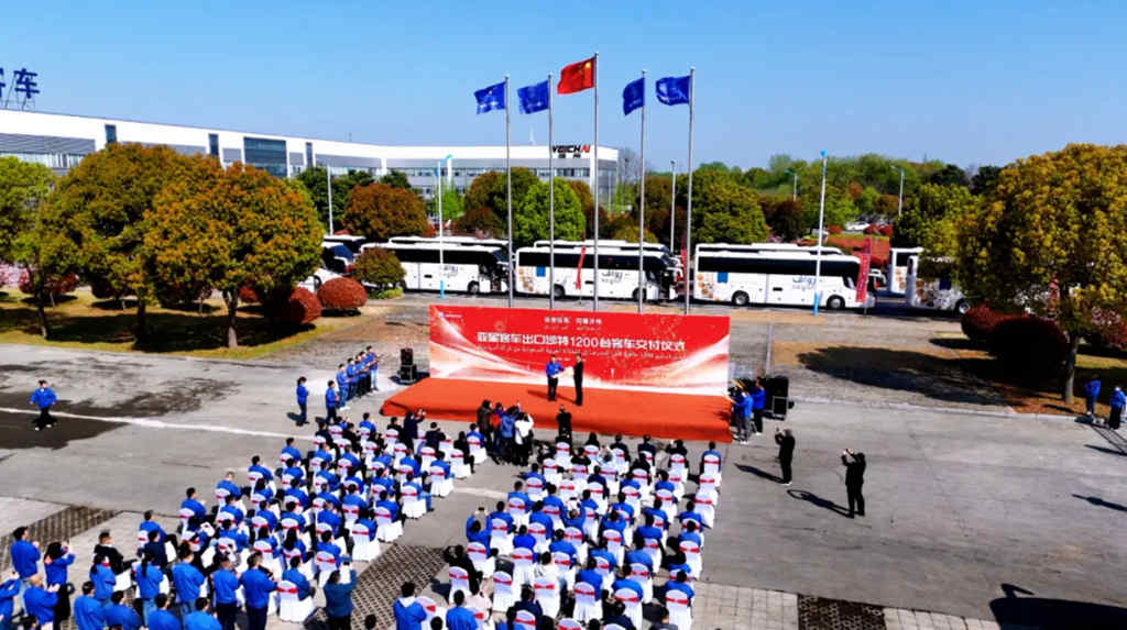 又1200辆亚星客车奔赴沙特,持续彰显“中国力量” - 第3张 - 提加商用车网 又1200辆亚星客车奔赴沙特,持续彰显“中国力量” - 第3张