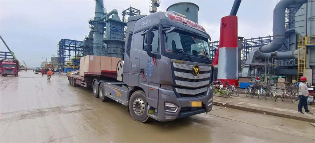 百公里气耗26.6kg,欧曼EST 燃气车让牛师傅效率和效益稳稳拿捏 - 第2张 - 提加商用车网 百公里气耗26.6kg,欧曼EST 燃气车让牛师傅效率和效益稳稳拿捏 - 第2张