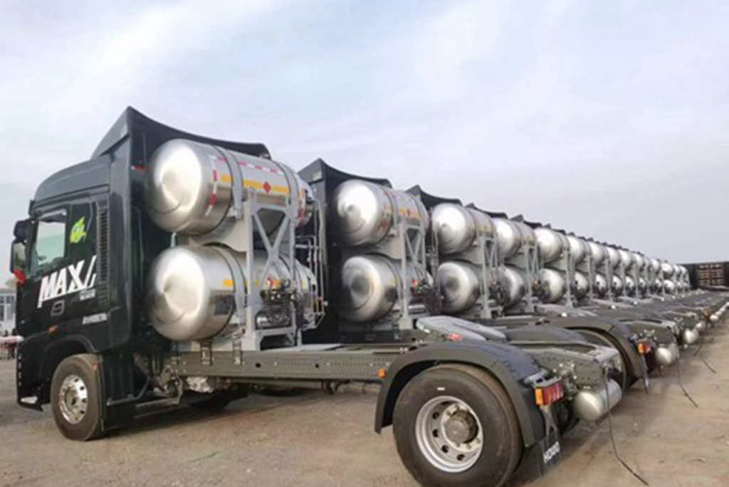 豪沃配潍柴，财源滚滚来，3000L大容量MAX“节气王”助力快递三方客户开启创富新征程 - 第4张