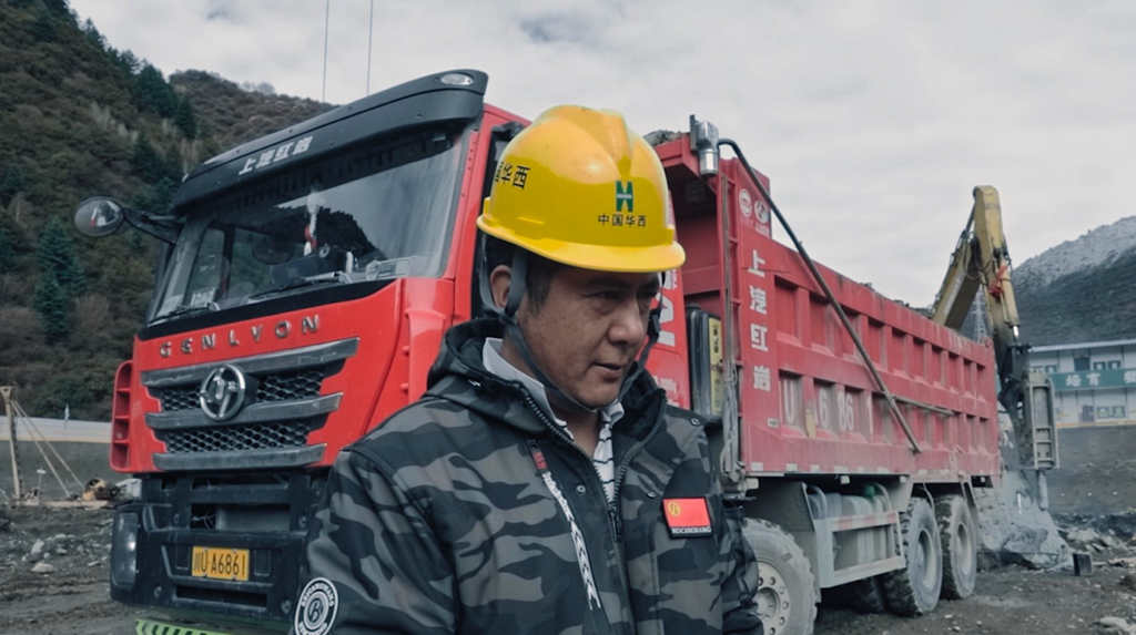 工程之王 驰骋高原,上汽红岩杰狮C6自卸车批量交付日喀则老用户 - 第4张 - 提加商用车网 工程之王 驰骋高原,上汽红岩杰狮C6自卸车批量交付日喀则老用户 - 第4张