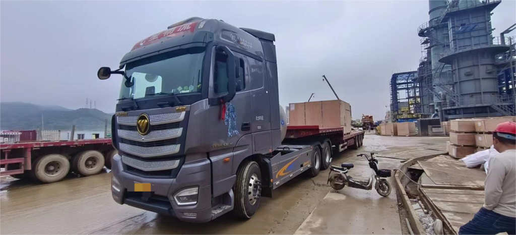 百公里气耗26.6kg,欧曼EST 燃气车让牛师傅效率和效益稳稳拿捏 - 第3张 - 提加商用车网 百公里气耗26.6kg,欧曼EST 燃气车让牛师傅效率和效益稳稳拿捏 - 第3张