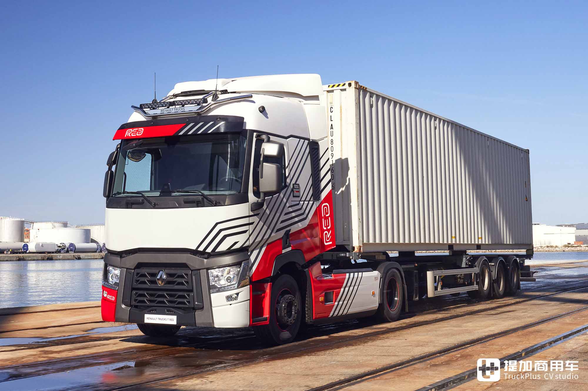 官方翻新二手车,还推出了限定版?雷诺T Red牵引车了解一下 - 第4张 - 提加商用车网 官方翻新二手车,还推出了限定版?雷诺T Red牵引车了解一下 - 第4张