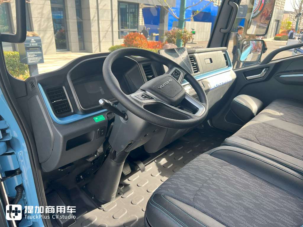 成为快递标配、搬家首选,宇通T2小轻卡实拍评测 - 第6张 - 提加商用车网 成为快递标配、搬家首选,宇通T2小轻卡实拍评测 - 第6张