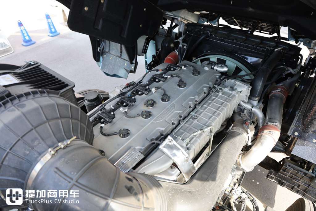 引领新风向标，陕汽X6000 17NG 700马力燃气车交付河南客户 - 第6张