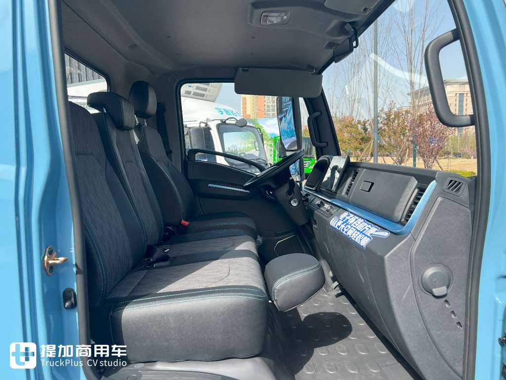 成为快递标配、搬家首选,宇通T2小轻卡实拍评测 - 第7张 - 提加商用车网 成为快递标配、搬家首选,宇通T2小轻卡实拍评测 - 第7张