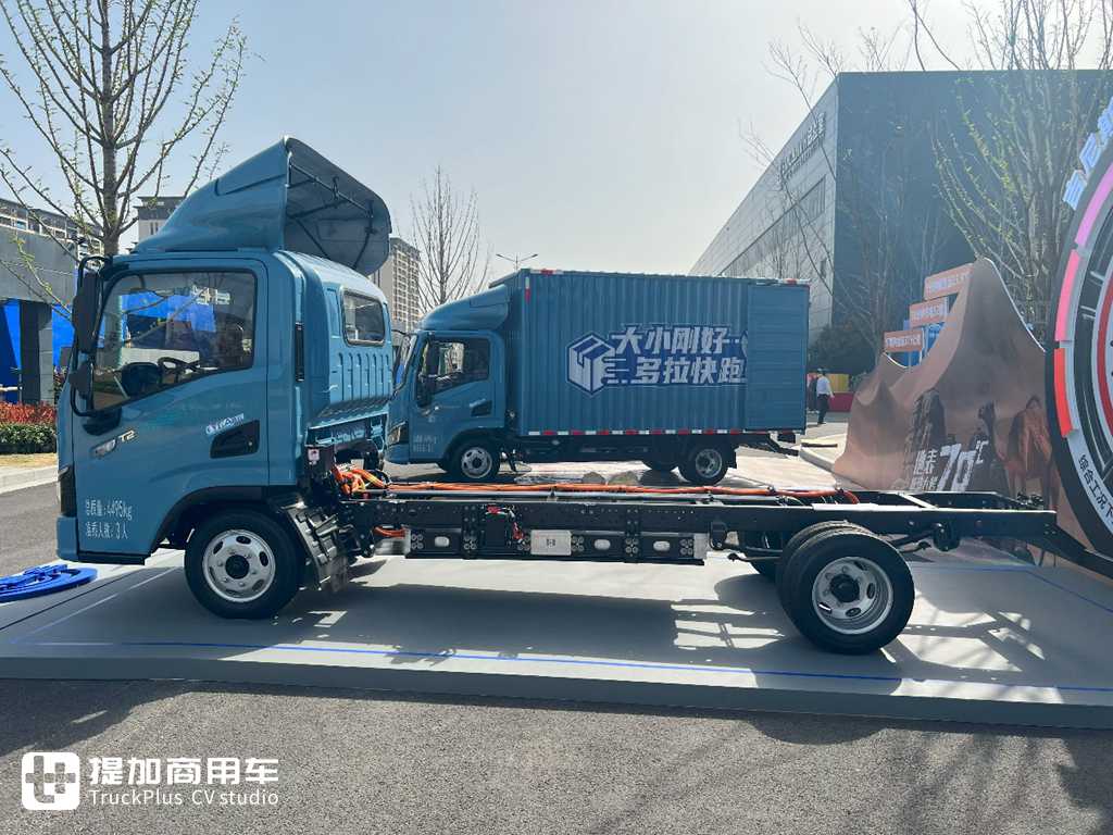 成为快递标配、搬家首选,宇通T2小轻卡实拍评测 - 第10张 - 提加商用车网 成为快递标配、搬家首选,宇通T2小轻卡实拍评测 - 第10张