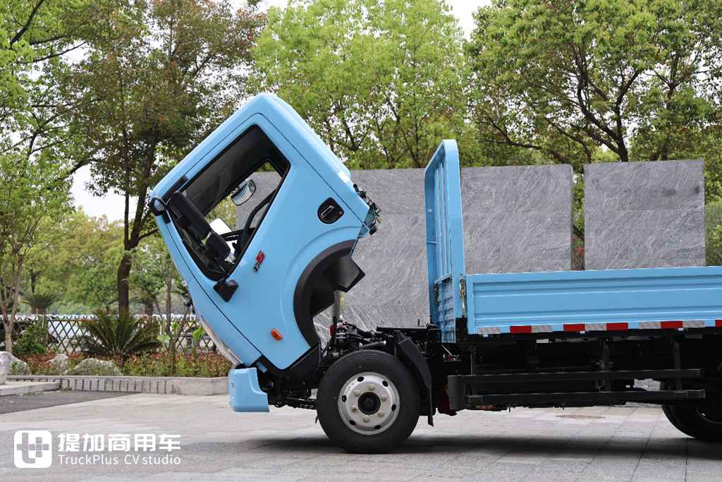 东风轻型车推出全新5m轻卡任吾行,超高配置越级体验,每公里成本还不到5毛钱? - 第13张 - 提加商用车网 东风轻型车推出全新5m轻卡任吾行,超高配置越级体验,每公里成本还不到5毛钱? - 第13张