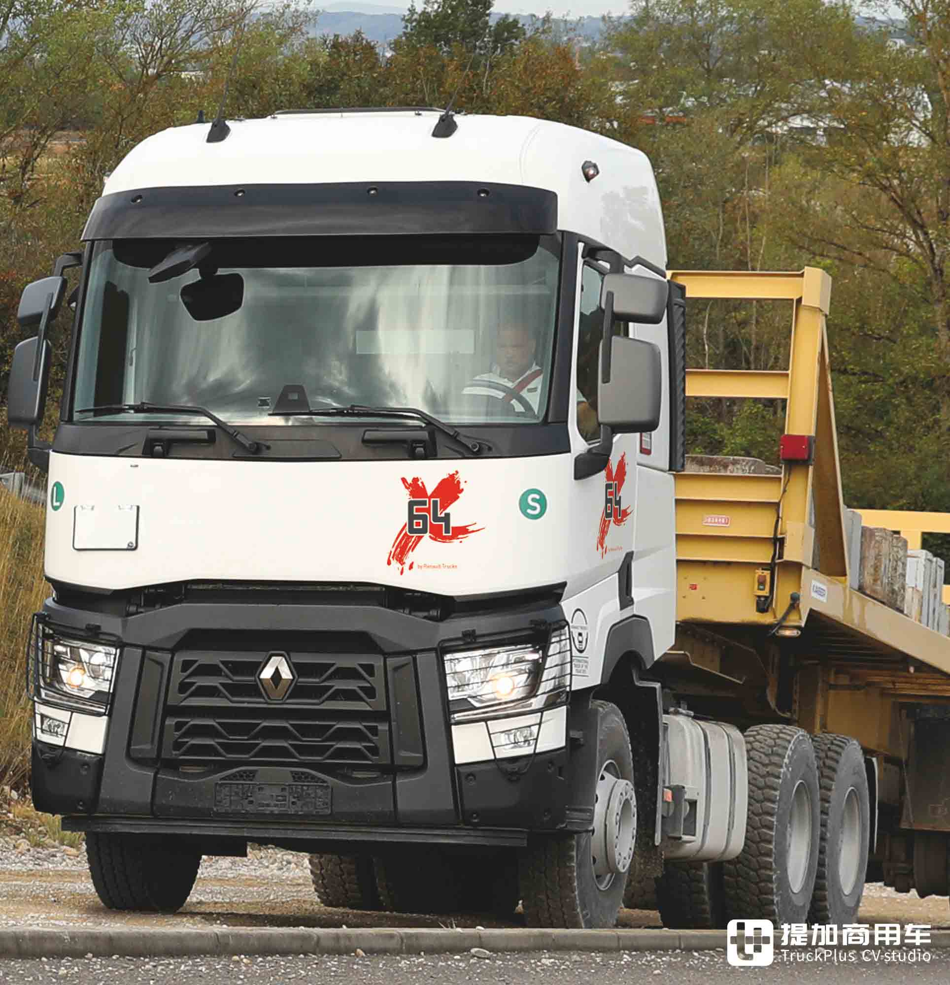 官方翻新二手车,还推出了限定版?雷诺T Red牵引车了解一下 - 第16张 - 提加商用车网 官方翻新二手车,还推出了限定版?雷诺T Red牵引车了解一下 - 第16张
