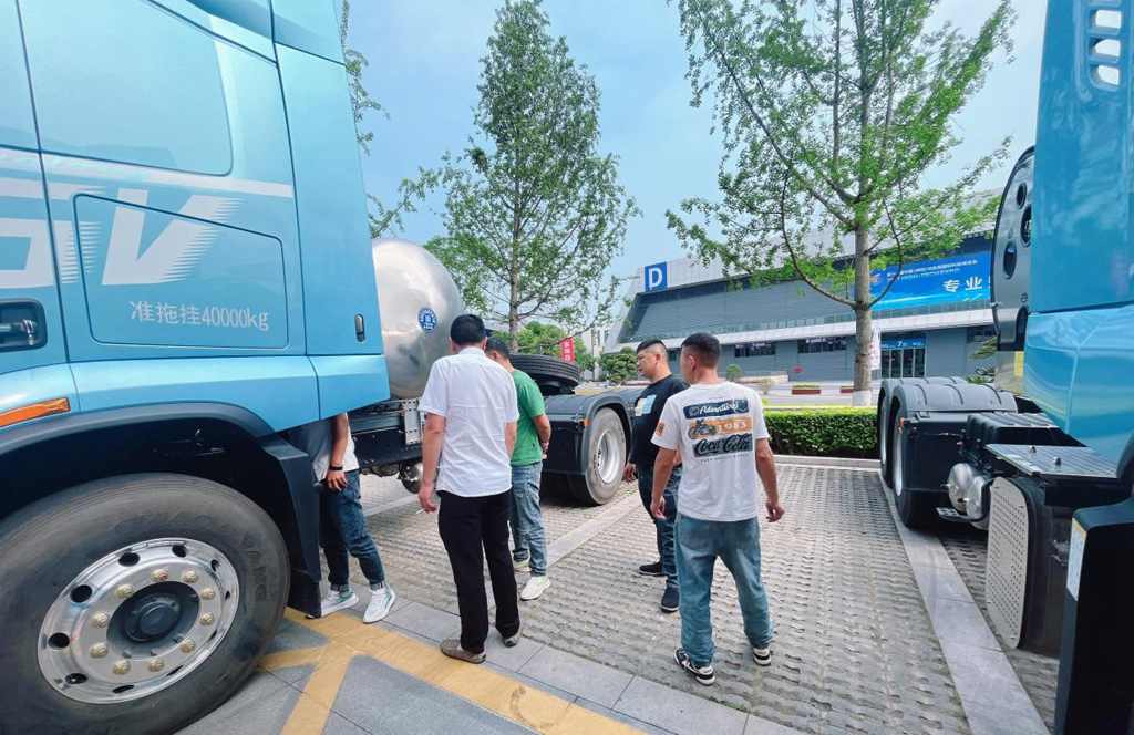 川鲁热销!乘龙H5V LNG燃气车成为用户推崇赚钱神器! - 第4张 - 提加商用车网 川鲁热销!乘龙H5V LNG燃气车成为用户推崇赚钱神器! - 第4张