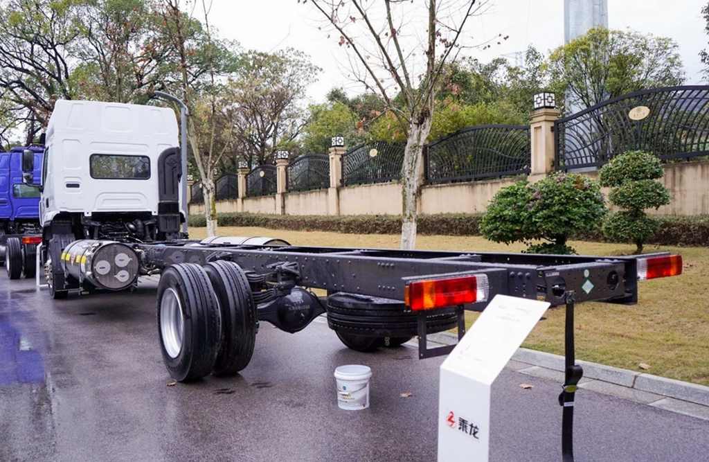 气耗低,自重轻,乘龙H5 280 LNG让快递运输增收创富 - 第4张 - 提加商用车网 气耗低,自重轻,乘龙H5 280 LNG让快递运输增收创富 - 第4张