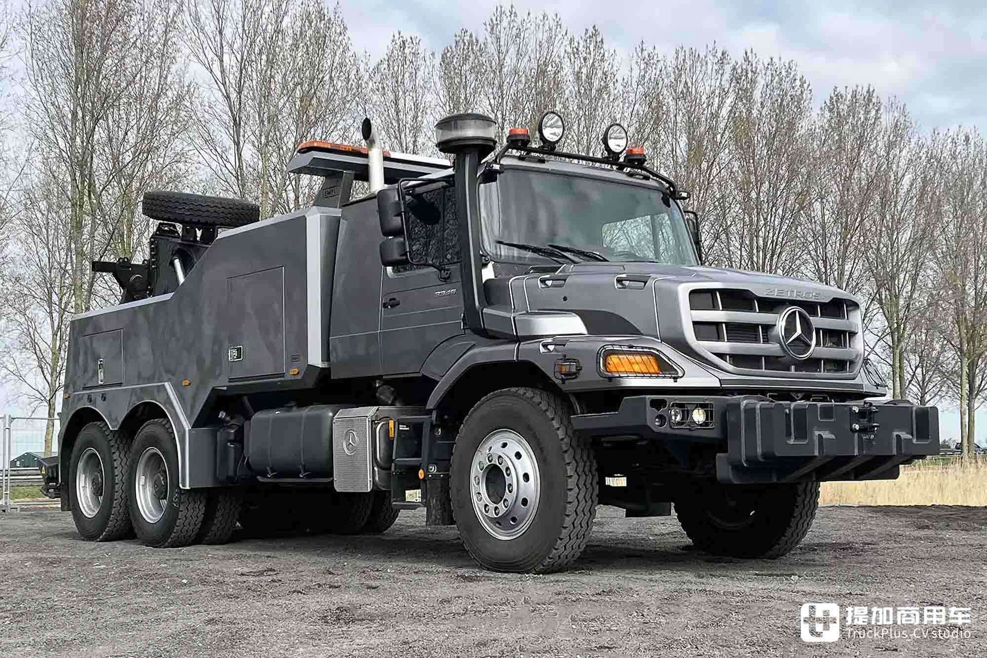 奔驰最特殊的卡车之一，长头结构越野性能强悍，带你好好看看新一代Zetros车型 - 第1张