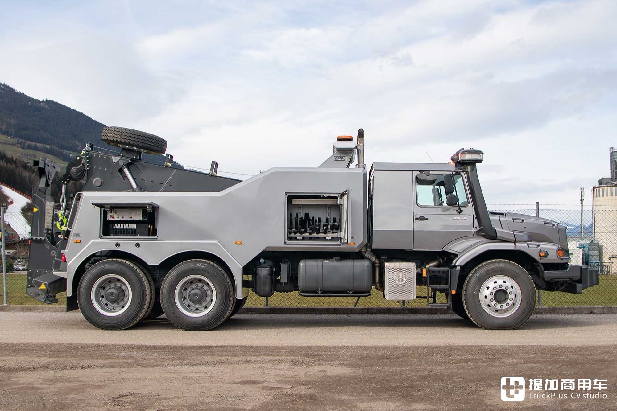 奔驰最特殊的卡车之一，长头结构越野性能强悍，带你好好看看新一代Zetros车型 - 第10张