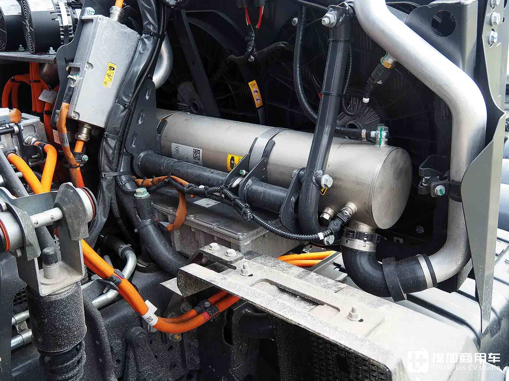 电动卡车拉中置轴,运量堪比两台9米6?实拍奔驰eActros 300中置轴列车 - 第12张 - 提加商用车网 电动卡车拉中置轴,运量堪比两台9米6?实拍奔驰eActros 300中置轴列车 - 第12张