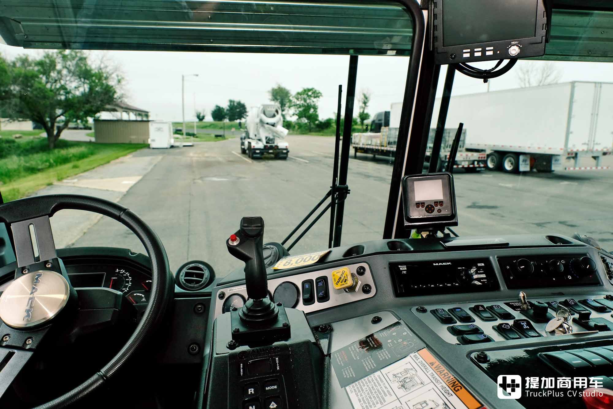 配备两套方向盘,主驾副驾都能开?带您看那些特殊的双方向盘卡车 - 第15张 - 提加商用车网 配备两套方向盘,主驾副驾都能开?带您看那些特殊的双方向盘卡车 - 第15张