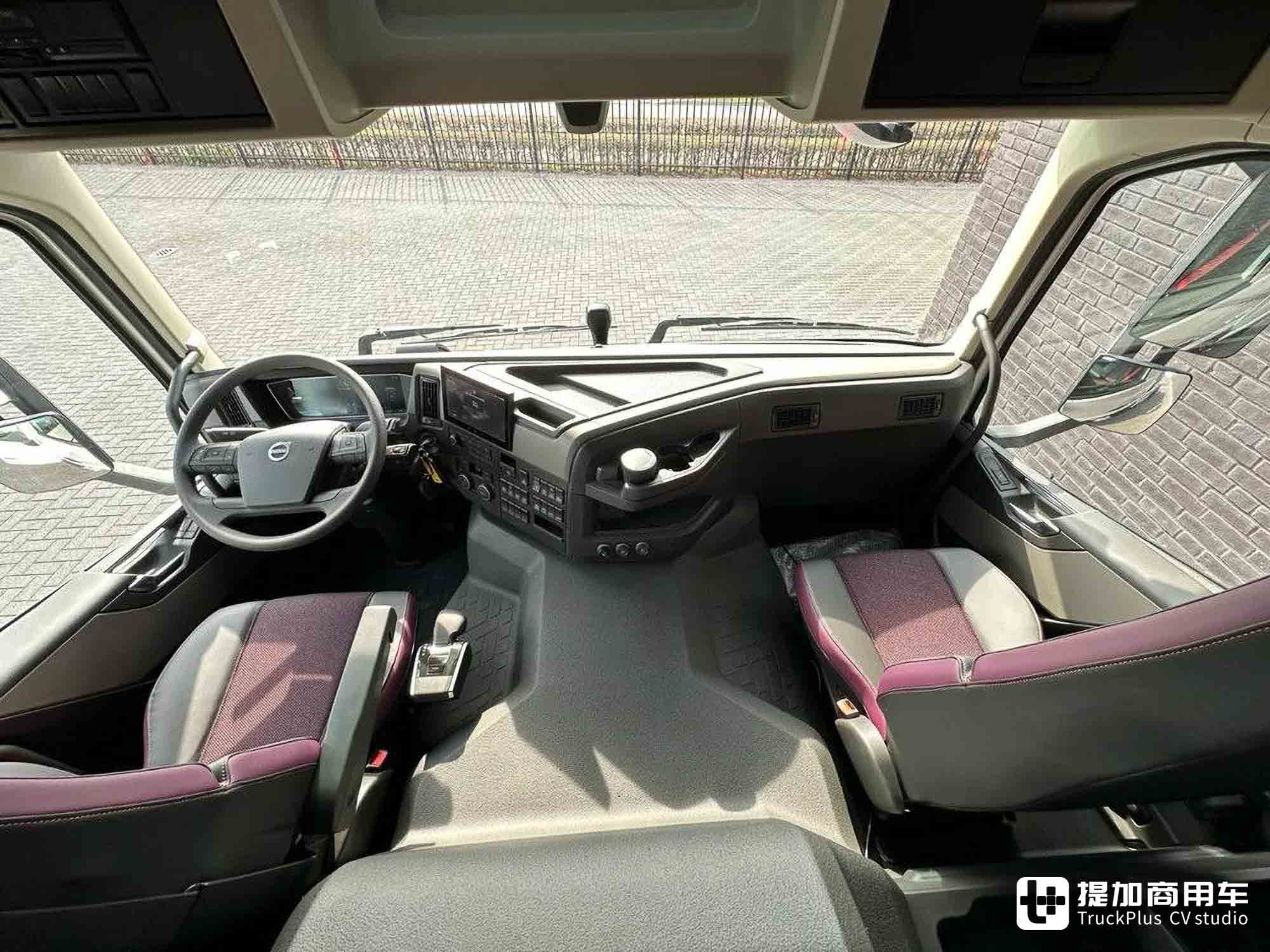 重卡房车“圣体”?双排驾驶室+6x2空悬,沃尔沃FM底盘实拍 - 第16张 - 提加商用车网 重卡房车“圣体”?双排驾驶室+6x2空悬,沃尔沃FM底盘实拍 - 第16张