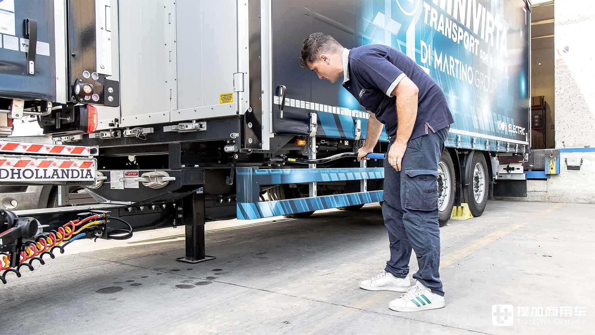 电动卡车拉中置轴,运量堪比两台9米6?实拍奔驰eActros 300中置轴列车 - 第17张 - 提加商用车网 电动卡车拉中置轴,运量堪比两台9米6?实拍奔驰eActros 300中置轴列车 - 第17张