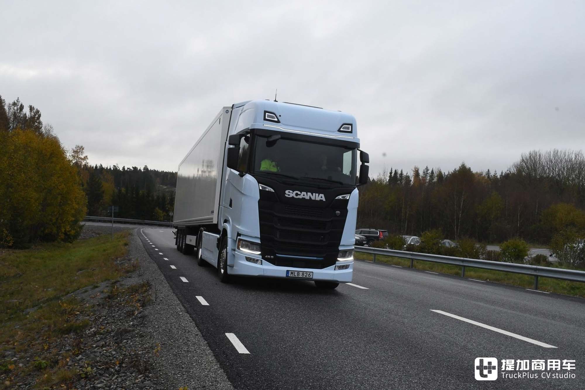 满载续航440公里，斯堪尼亚纯电卡车最强战力，45 S电动牵引车实拍 - 第19张