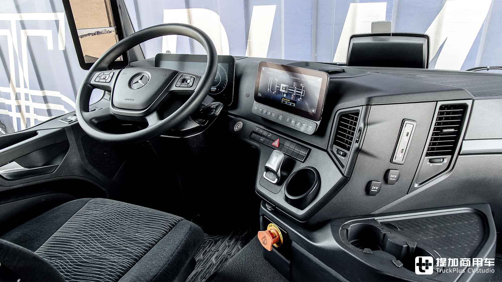 电动卡车拉中置轴,运量堪比两台9米6?实拍奔驰eActros 300中置轴列车 - 第20张 - 提加商用车网 电动卡车拉中置轴,运量堪比两台9米6?实拍奔驰eActros 300中置轴列车 - 第20张