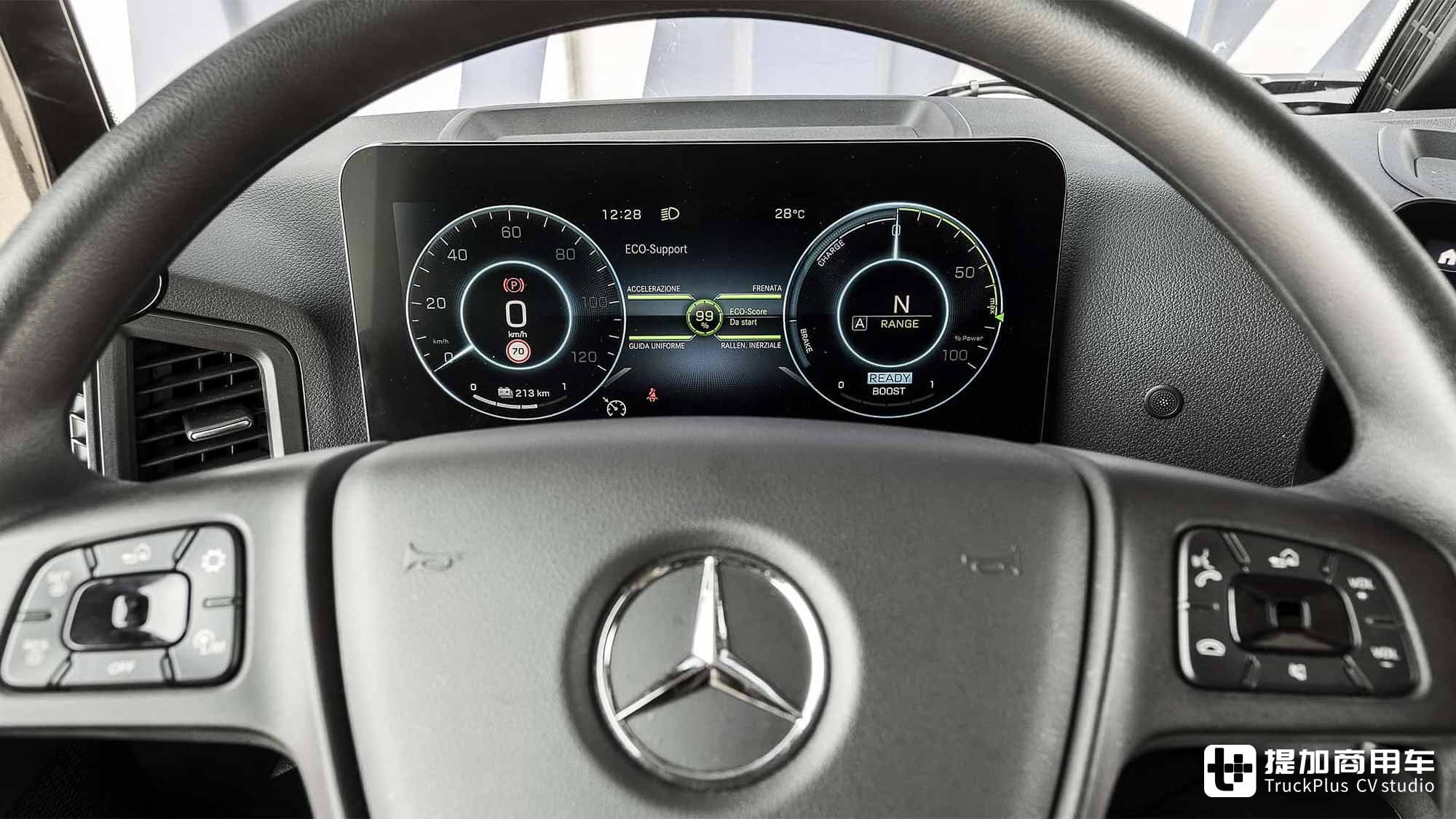 电动卡车拉中置轴,运量堪比两台9米6?实拍奔驰eActros 300中置轴列车 - 第21张 - 提加商用车网 电动卡车拉中置轴,运量堪比两台9米6?实拍奔驰eActros 300中置轴列车 - 第21张