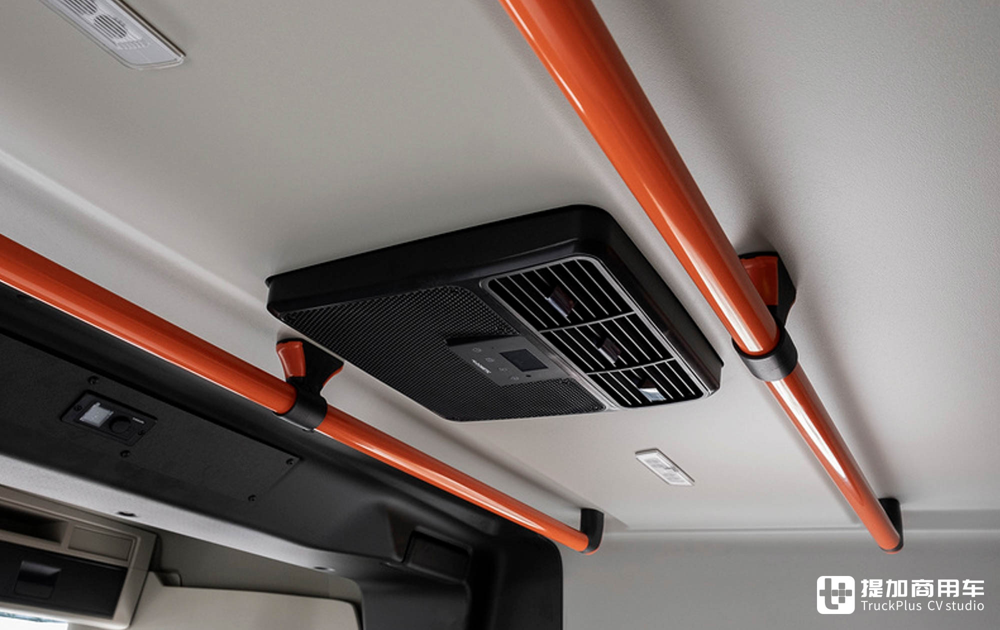 重卡房车“圣体”?双排驾驶室+6x2空悬,沃尔沃FM底盘实拍 - 第24张 - 提加商用车网 重卡房车“圣体”?双排驾驶室+6x2空悬,沃尔沃FM底盘实拍 - 第24张