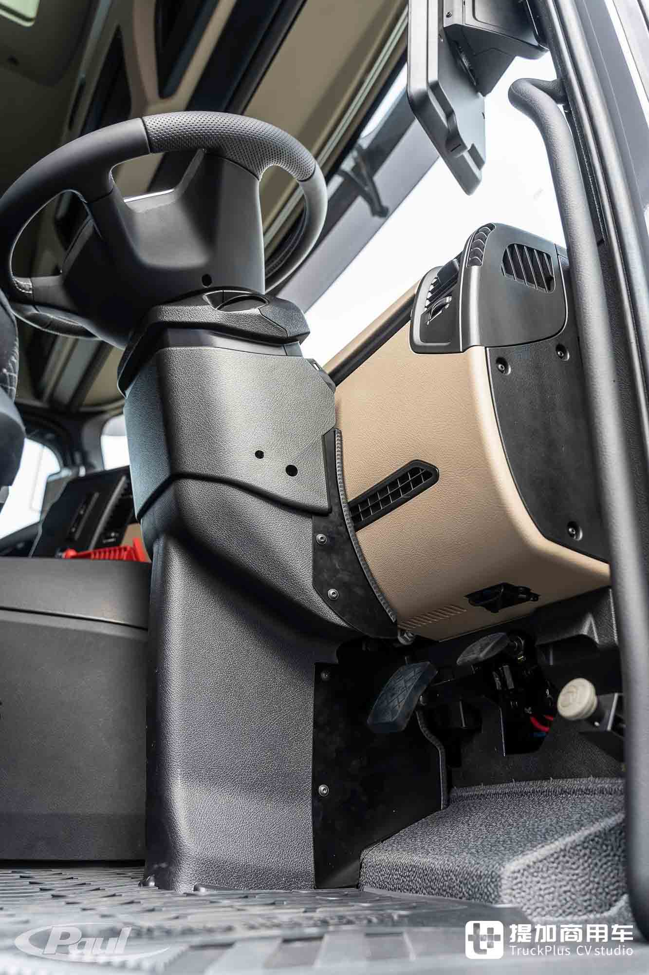 配备两套方向盘,主驾副驾都能开?带您看那些特殊的双方向盘卡车 - 第4张 - 提加商用车网 配备两套方向盘,主驾副驾都能开?带您看那些特殊的双方向盘卡车 - 第4张