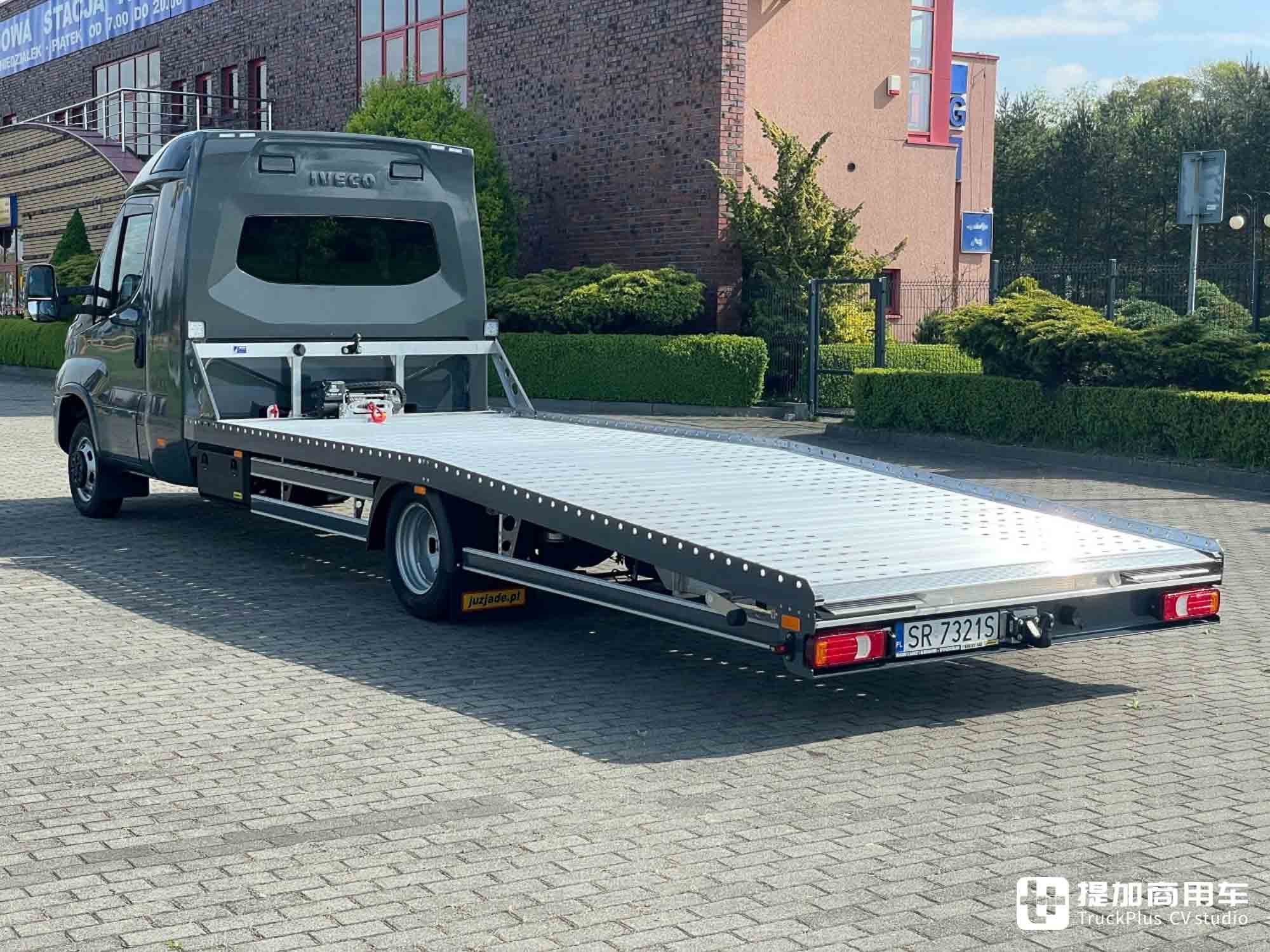 改装生活舱,能睡觉还带厨房?能跑长途的依维柯Daily平板车喜欢吗? - 第5张 - 提加商用车网 改装生活舱,能睡觉还带厨房?能跑长途的依维柯Daily平板车喜欢吗? - 第5张