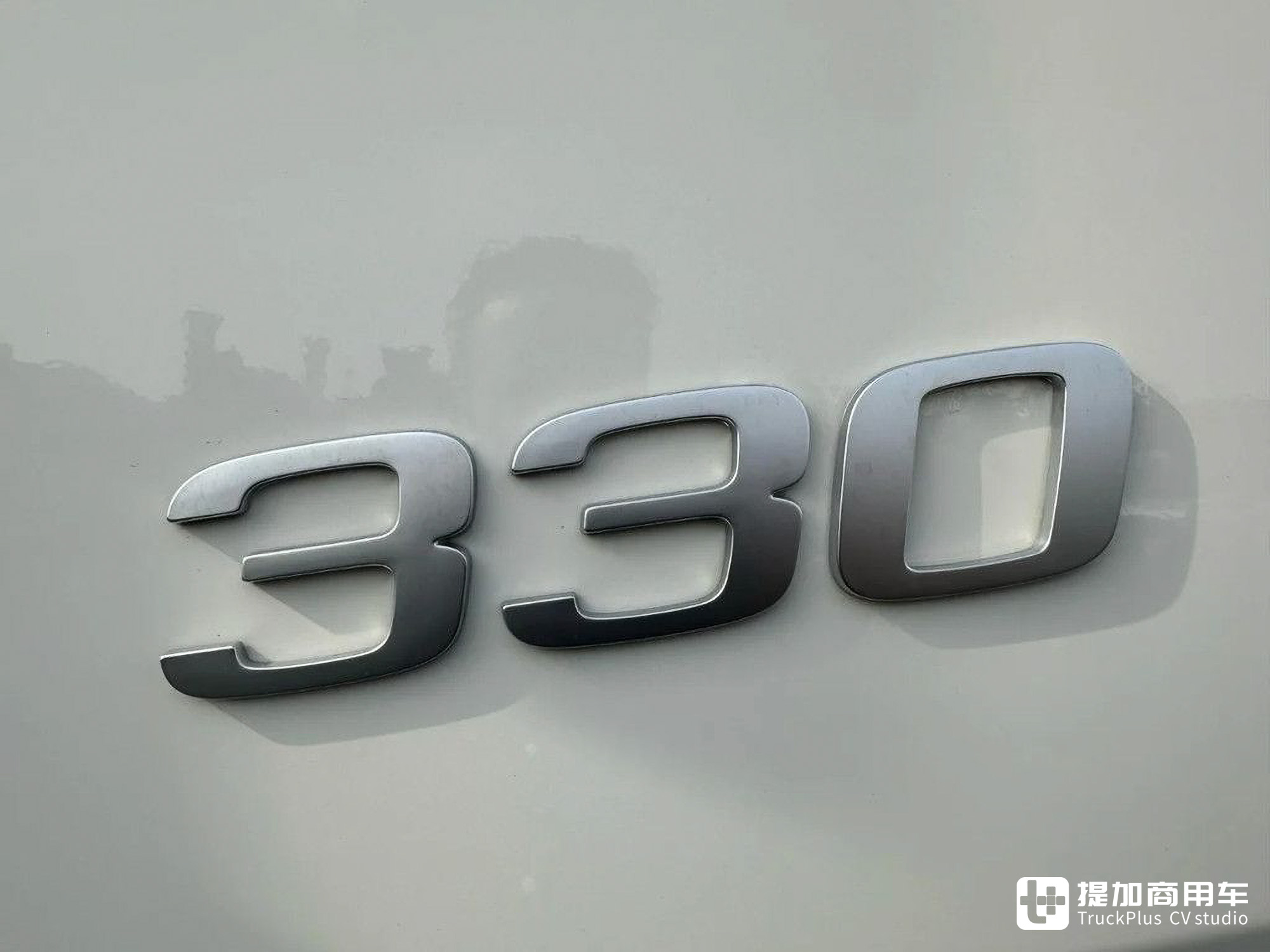 重卡房车“圣体”?双排驾驶室+6x2空悬,沃尔沃FM底盘实拍 - 第9张 - 提加商用车网 重卡房车“圣体”?双排驾驶室+6x2空悬,沃尔沃FM底盘实拍 - 第9张