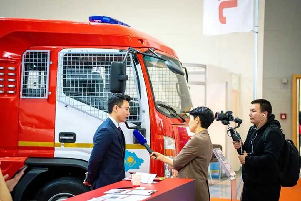JAC商用车亮相阿斯塔纳国际汽车机械展 - 第3张 - 提加商用车网 JAC商用车亮相阿斯塔纳国际汽车机械展 - 第3张