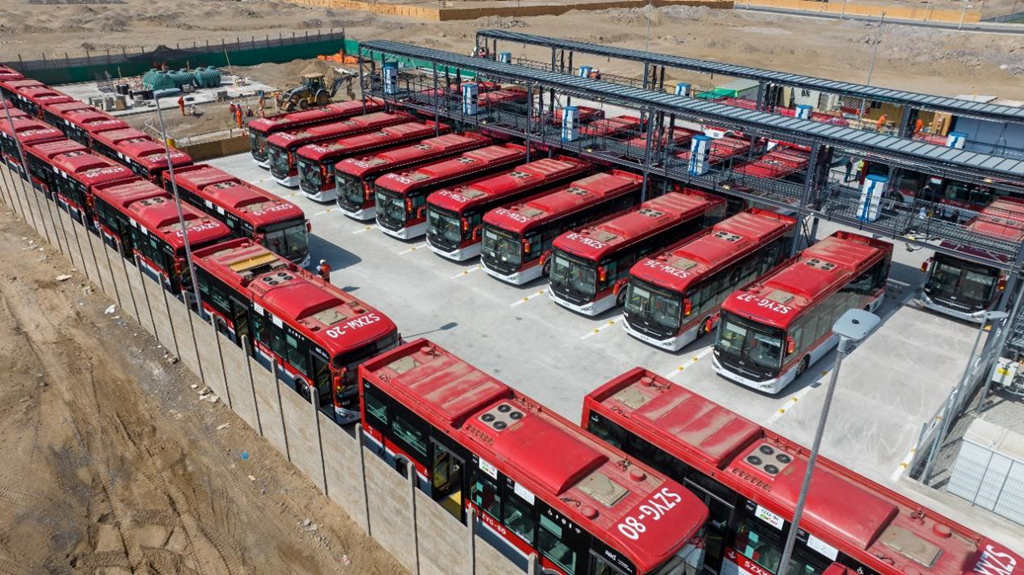 又一总统“亲自提车”丨智利总统加夫列尔·博里奇出席中通客车批量纯电动车交付仪式 - 第3张 - 提加商用车网 又一总统“亲自提车”丨智利总统加夫列尔·博里奇出席中通客车批量纯电动车交付仪式 - 第3张