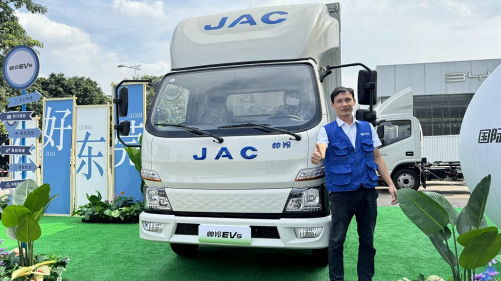 12.98万起!纯电轻卡升级1号车帅铃EV5全球上市,震撼来袭 - 第3张 - 提加商用车网 12.98万起!纯电轻卡升级1号车帅铃EV5全球上市,震撼来袭 - 第3张