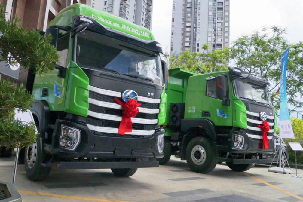 新质生产力撬动新发展，上汽红岩新能源重卡赋能云南绿色智慧物流