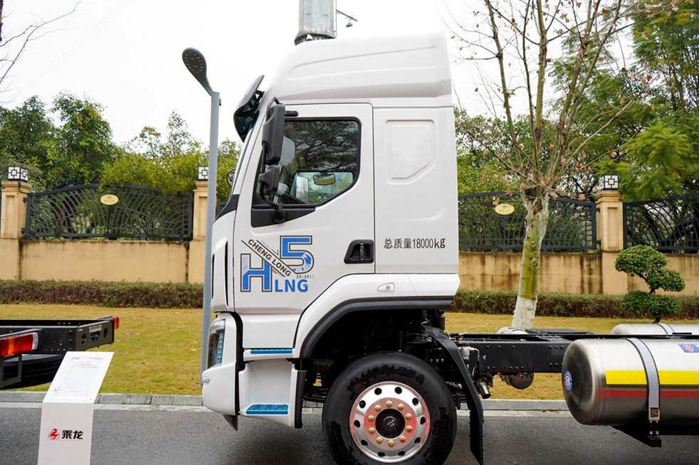 乘龙H5 280LNG大单桥:助力卡友事业腾飞的好助手 - 第4张 - 提加商用车网 乘龙H5 280LNG大单桥:助力卡友事业腾飞的好助手 - 第4张