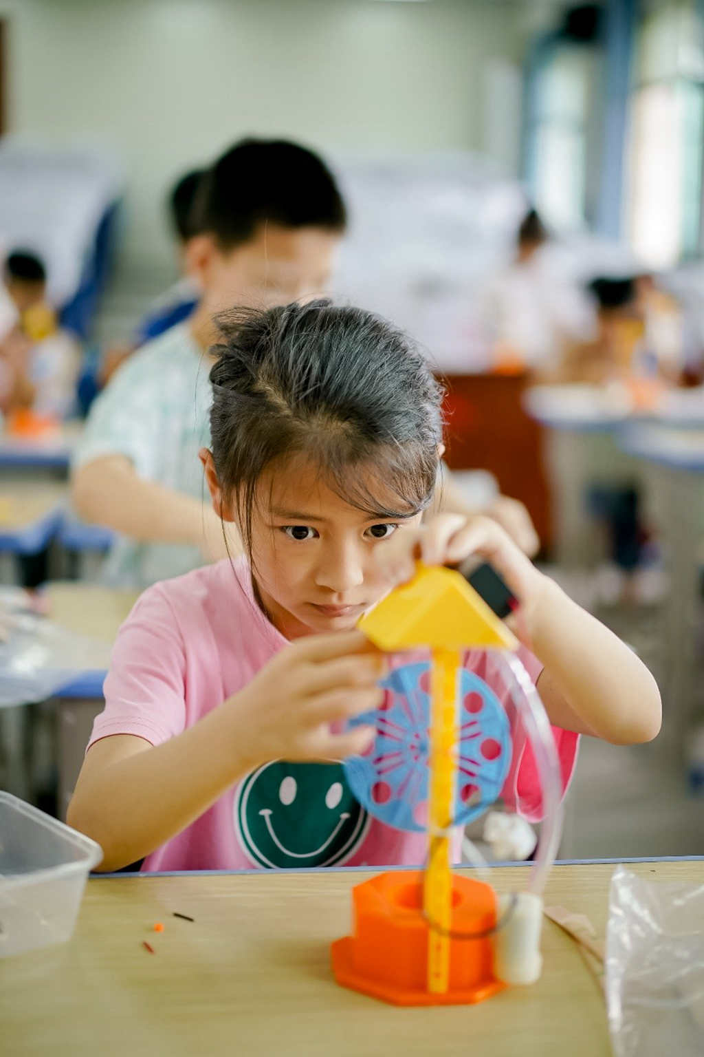 沃尔沃卡车“点亮未来计划”:科技星火,燃亮湖南少年科技梦 - 第4张 - 提加商用车网 沃尔沃卡车“点亮未来计划”:科技星火,燃亮湖南少年科技梦 - 第4张