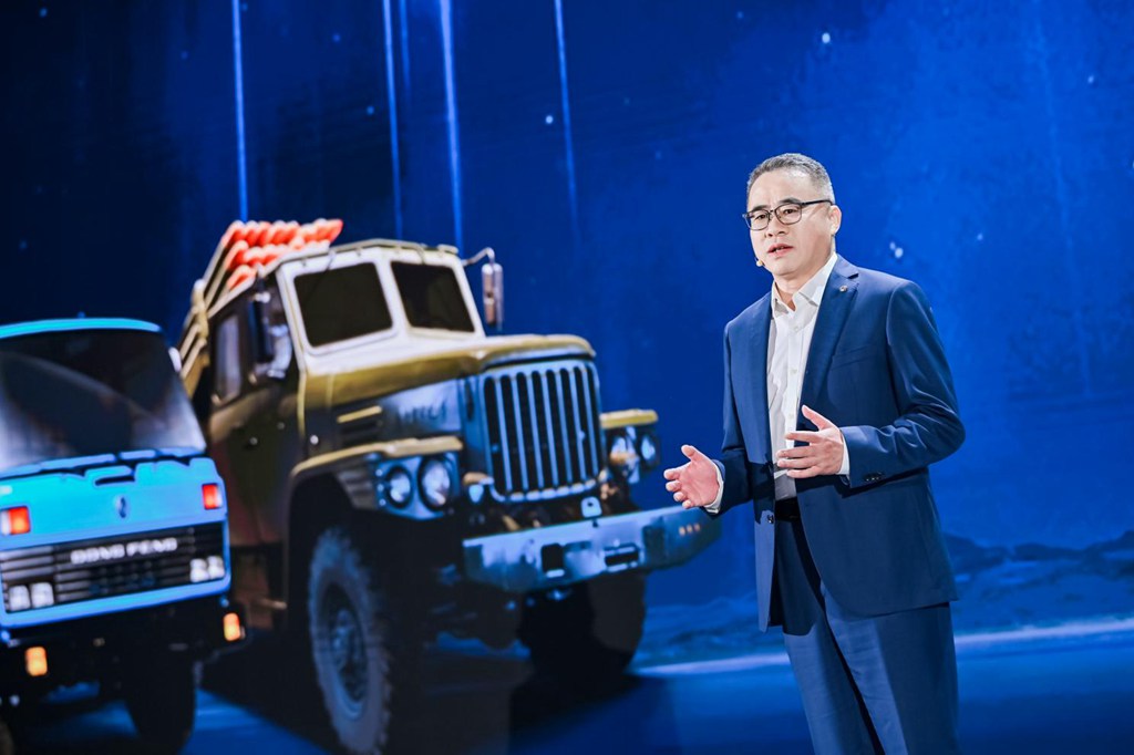 东风天龙KL龙擎3.0燃气新品上市,启动资源市场财富新引擎 - 第3张 - 提加商用车网 东风天龙KL龙擎3.0燃气新品上市,启动资源市场财富新引擎 - 第3张