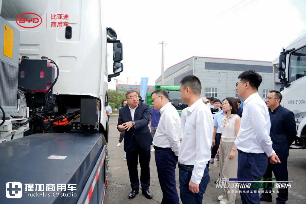 首次搭配刀片电池，比亚迪全新工程车T25、T31实力不凡 - 第3张