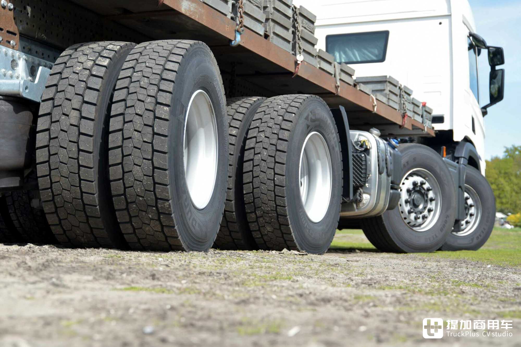 后桥双胎转向+驱动,全车空悬加持,斯堪尼亚460 P工程车底盘速览 - 第15张 - 提加商用车网 后桥双胎转向+驱动,全车空悬加持,斯堪尼亚460 P工程车底盘速览 - 第15张